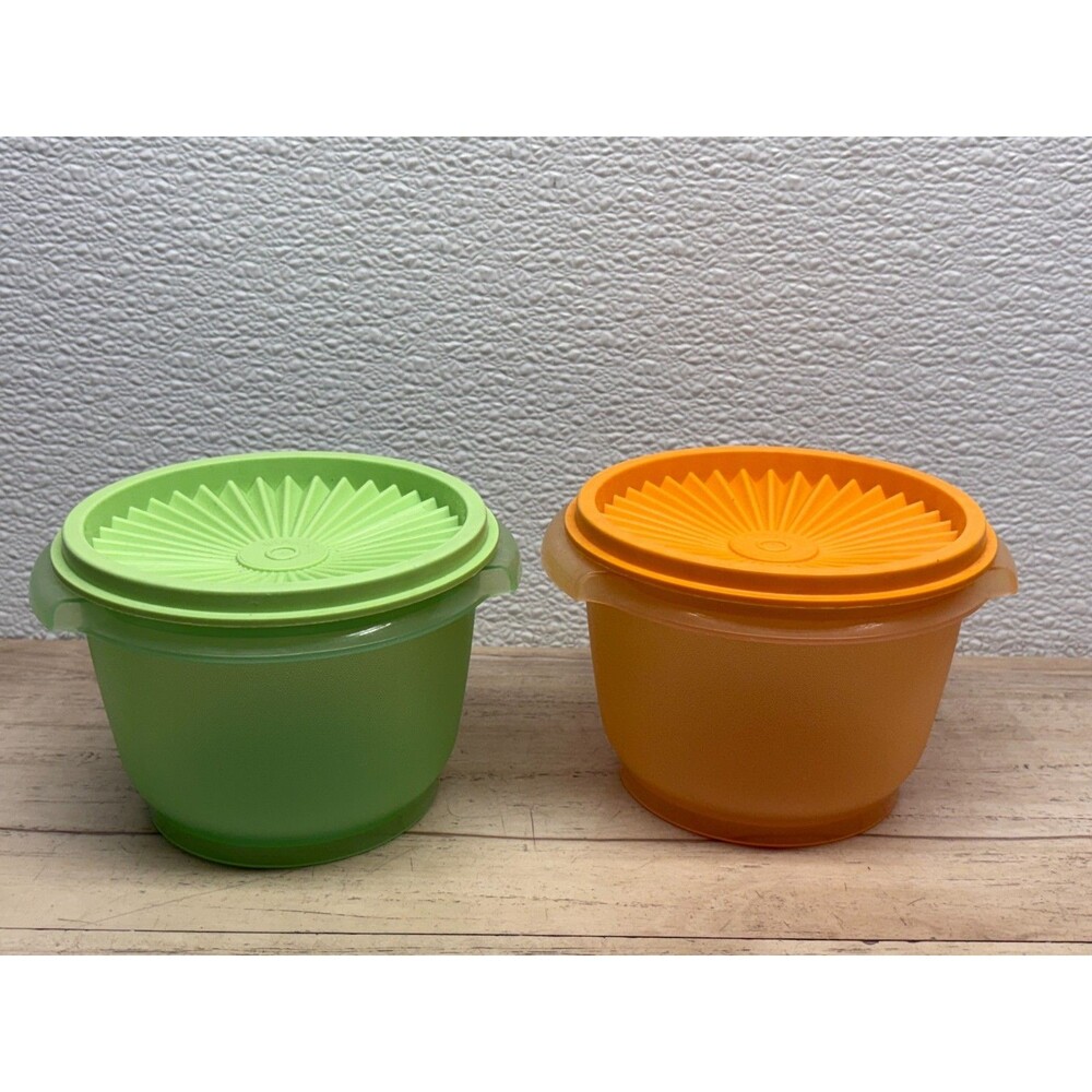 Vtg Set Of 2 Tupperware Servalier Bow With Lid # 886-22 & 886-24